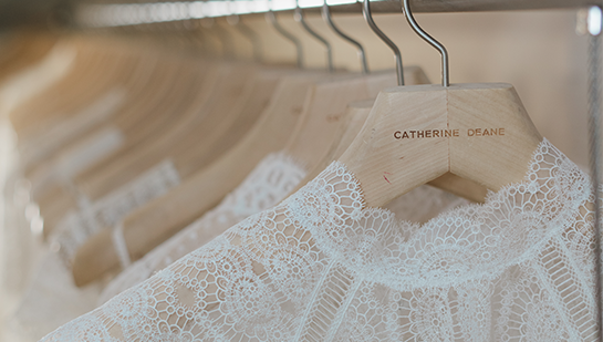 From Impromptu to Unforgettable: The Last-Minute Bride's Guide to a Perfect Wedding!