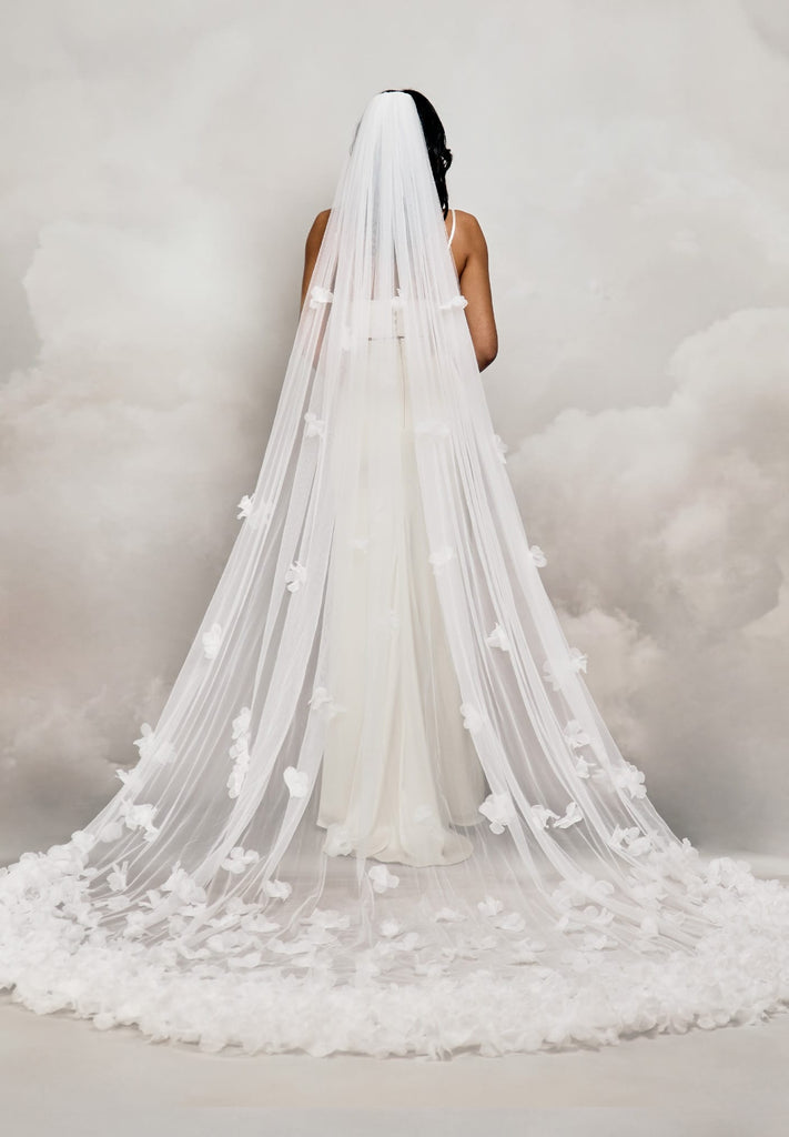 Ella Veil | 3D Flower Bridal Veil | Catherine Deane – Catherine